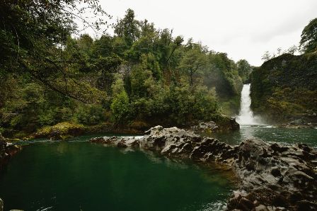 salto huilo huilo salto huilo huilo